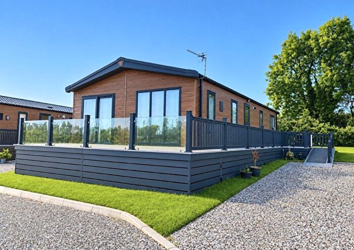 2 Bedroom Bungalow For Sale In Manorbier, Tenby, Pembrokeshire, SA70