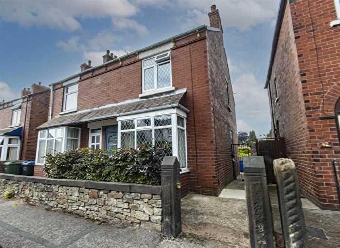 3 Bedroom Semi-Detached House For Sale In Rhodesia Road, Chesterfield, S40