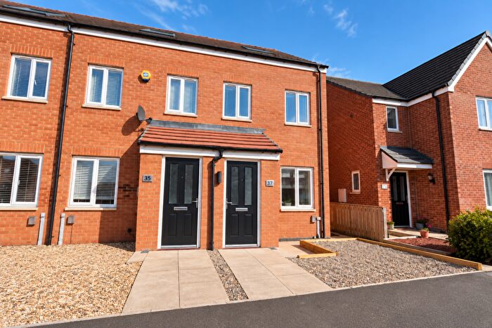 3 Bedroom End Of Terrace House To Rent In Baroney Way St. Nicholas Manor, Cramlington, NE23