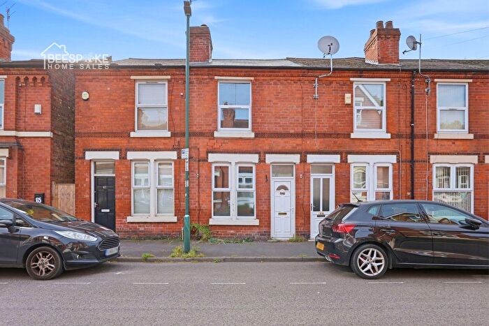 2 Bedroom Terraced House For Sale In Sherwood, Nottingham, NG5