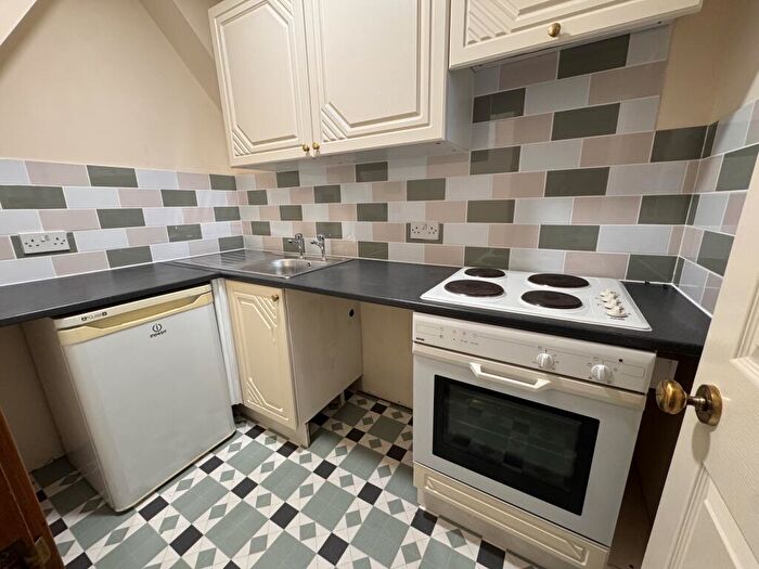 Studio To Rent In Waterworks Road, Trowbridge, Wiltshire, BA14