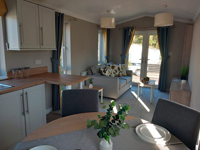1 Bedroom Mobile/park Home For Sale In Old Rectory Mews, St. Columb, TR9