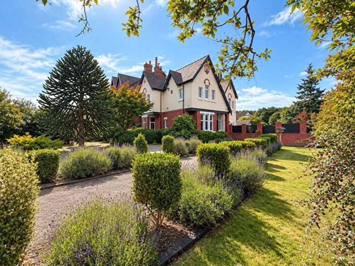 4 Bedroom Detached House To Rent In Norwood Avenue, Southport, PR9
