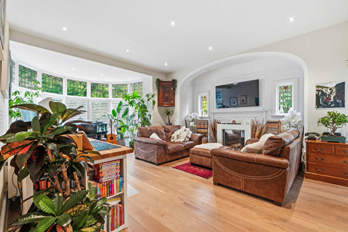 2 Bedroom Apartment For Sale In Richmond Hill Road, Birmingham, B15