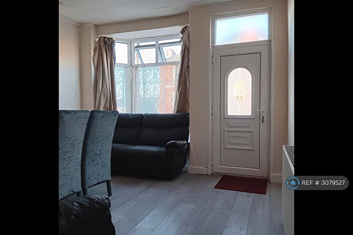 2 Bedroom Terraced House To Rent In Shakespeare Road, Rotherham, S65