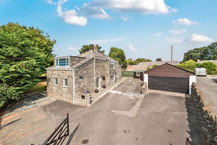 4 Bedroom Detached House For Sale In Coads Green, Launceston, PL15