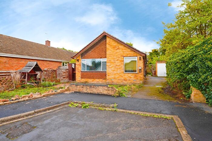 3 Bedroom Detached Bungalow For Sale In Ambrose Rise, Wheatley, Oxford, OX33