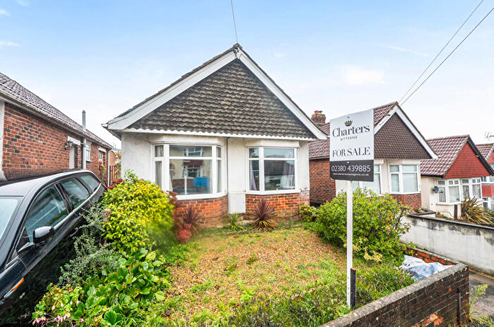 2 Bedroom Bungalow For Sale In Bromley Road, Midanbury, Southampton, Hampshire, SO18