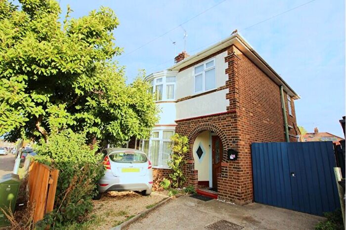 3 Bedroom Semi-Detached House For Sale In Exeter Road, Peterborough, Cambs, PE1