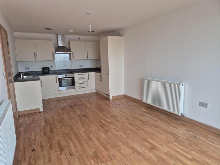 1 Bedroom Flat To Rent In Manor Road, SM6