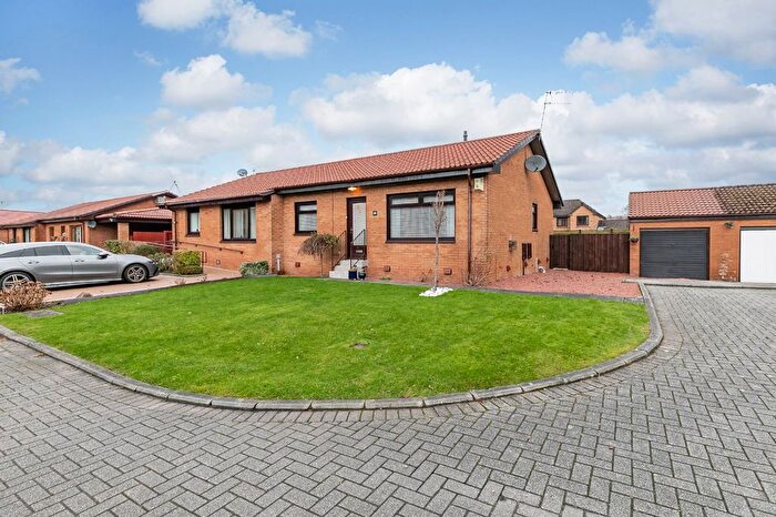 2 Bedroom Bungalow For Sale In Turnhill Drive, Erskine, Renfrewshire, PA8