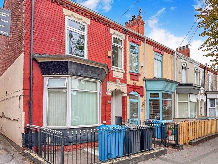 6 Bedroom End Of Terrace House For Sale In Albert Avenue, Hull, HU3