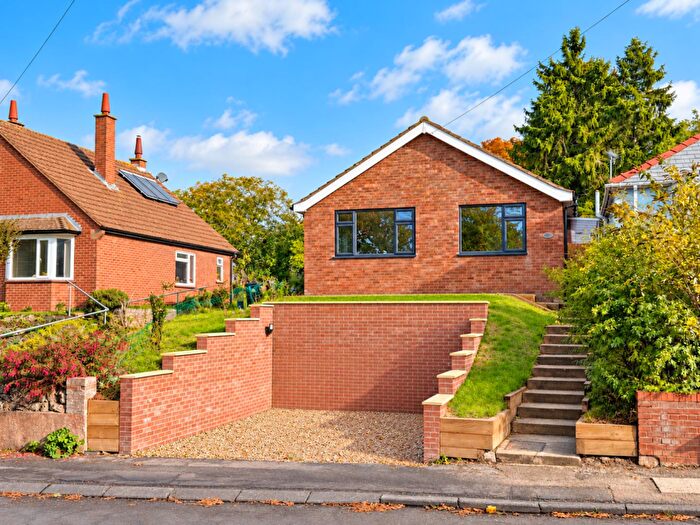 3 Bedroom Detached Bungalow To Rent In New Cheveley Road, Newmarket, CB8