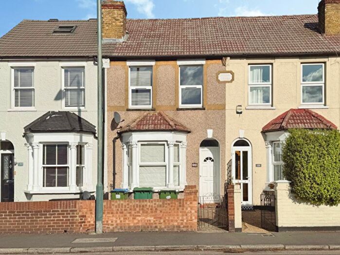 3 Bedroom Terraced House For Sale In Long Lane, Bexleyheath, DA7