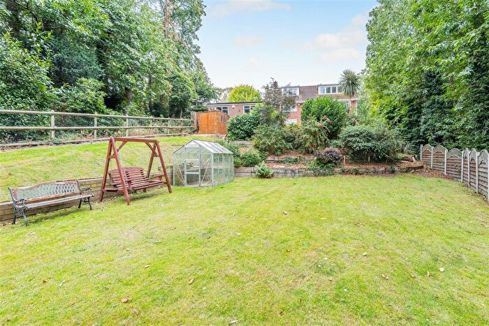 5 Bedroom Detached House For Sale In Birch Crescent, Aylesford, ME20