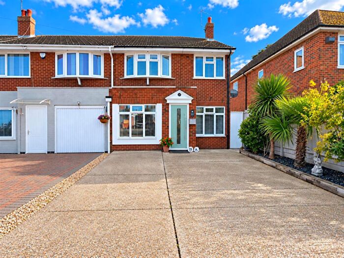 3 Bedroom End Of Terrace House For Sale In Laleham Road, Margate, CT9