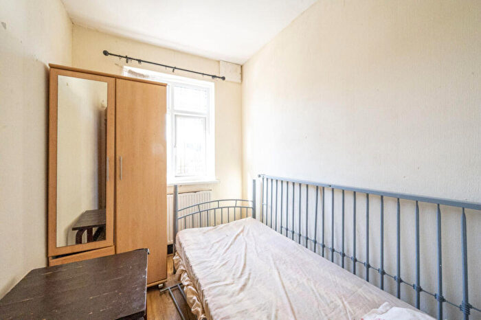 3 Bedroom End Of Terrace House For Sale In Wellington Road, East Ham, London, E6