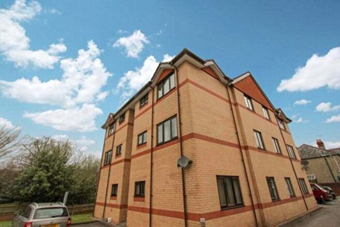 1 Bedroom Apartment For Sale In Nightingale Grove, Southampton, Hampshire, SO15