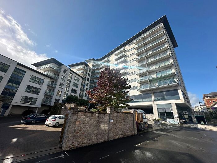 2 Bedroom Flat For Sale In Exeter Street, Plymouth, PL4