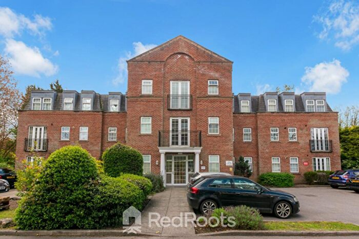 2 Bedroom Apartment For Sale In Chatsworth Court, Bawtry Road, Doncaster, South Yorkshire, DN4