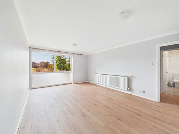 2 Bedroom Flat For Sale In Mintern Close, Hedge Lane, London, N13