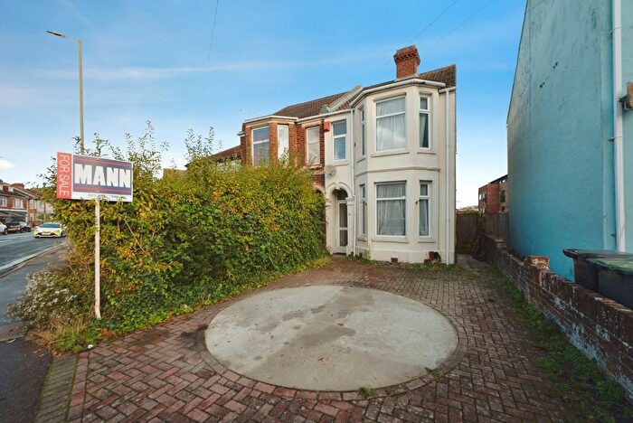 3 Bedroom Semi-Detached House For Sale In Brockhurst Road, Gosport, Hampshire, PO12