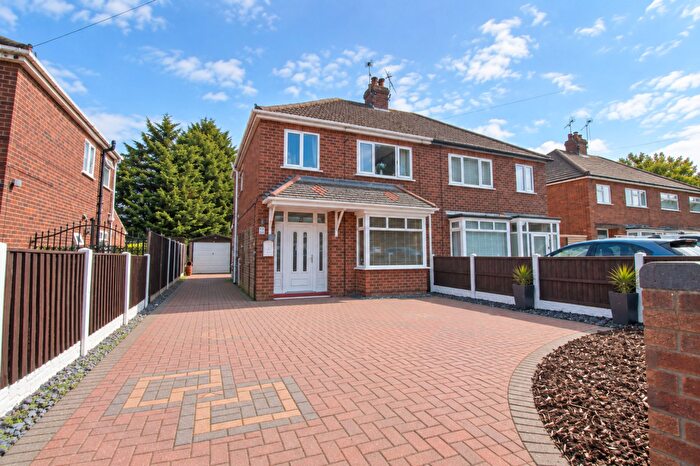 3 Bedroom Semi-Detached House For Sale In Baysdale Road, Scunthorpe, DN16