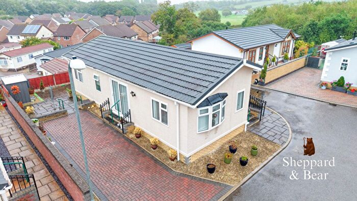 2 Bedroom Mobile/park Home For Sale In Winston Avenue, Cambrian Residential Park, Cardiff, CF5