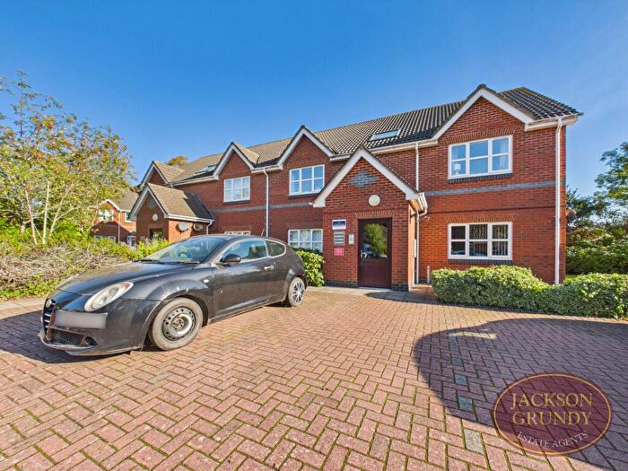 1 Bedroom Apartment To Rent In Crosse Close, Weedon, NN7