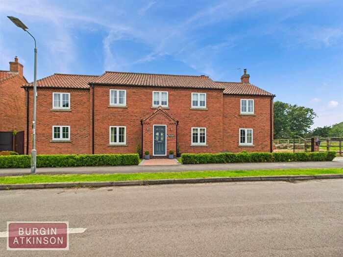 5 Bedroom Detached House For Sale In Church Street, Beckingham, DN10
