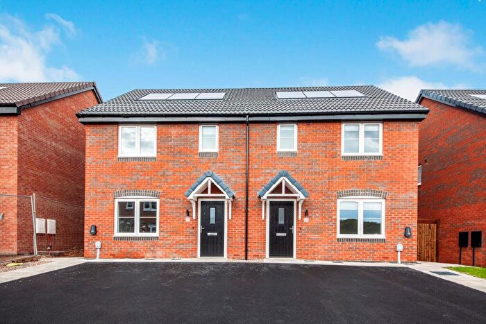 3 Bedroom Semi-Detached House To Rent In Bluebell Way, Shepshed, Loughborough, LE12