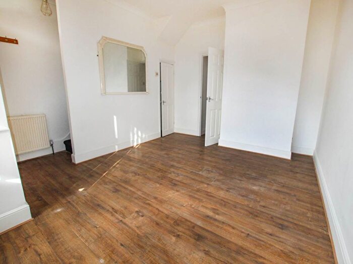 3 Bedroom Property To Rent In Nield Road, Hayes, Middlesex, UB3