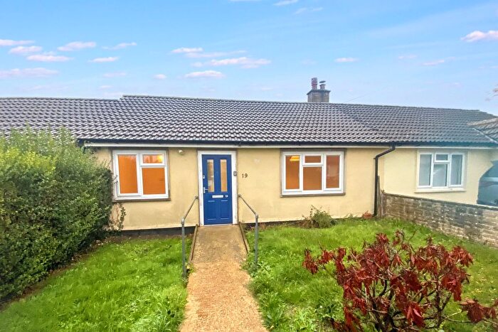 2 Bedroom Bungalow For Sale In North End Gardens, Sherston, Malmesbury, SN16
