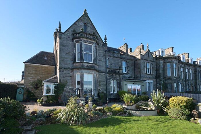 2 Bedroom Flat For Sale In Bellfield Street, Edinburgh, EH15