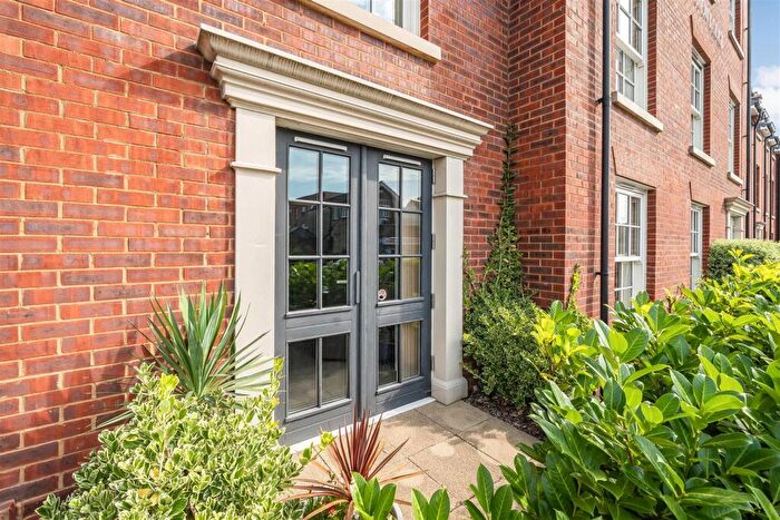 1 Bedroom Retirement Property To Rent In Harington Lodge, Chichester, PO19