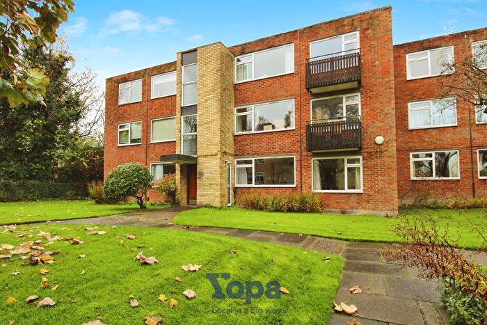 2 Bedroom Apartment For Sale In Cambanks, Cambridge, CB4