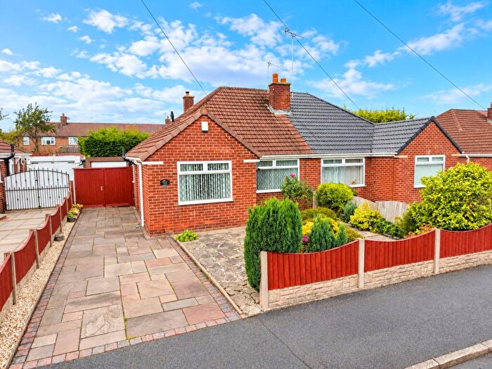 2 Bedroom Bungalow For Sale In Ridgefield Road, Pensby, Wirral, CH61