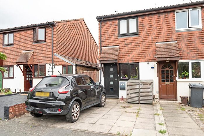 2 Bedroom Semi-Detached House For Sale In Tiptree Close, Chingford, E4