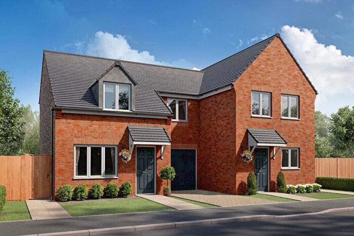 3 Bedroom Semi-Detached House To Rent In Macaulay Park, Grimsby, DN31