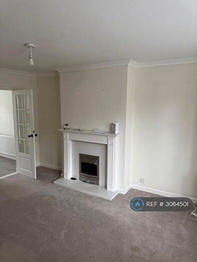 2 Bedroom Semi-Detached House To Rent In Victoria Road, Leeds, LS20