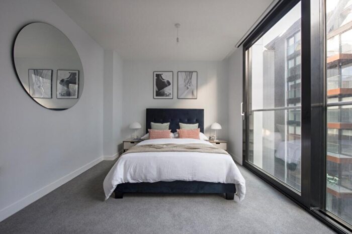 1 Bedroom Flat To Rent In The Courtyard Circus Street, BN2