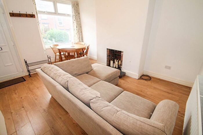 3 Bedroom Terraced House To Rent In Woodside Avenue, Burley, Leeds, West Yorkshire, LS4