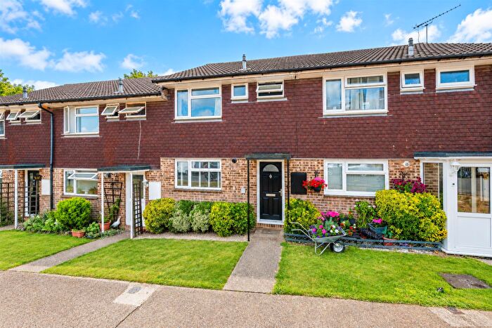 3 Bedroom Terraced House For Sale In Lakers Rise, Banstead, SM7