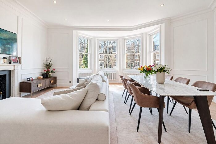 3 Bedroom Flat To Rent In Redcliffe Gardens, The Boltons, SW10