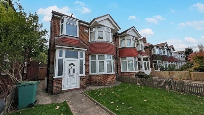 3 Bedroom Flat To Rent In Greystoke Park Terrace, London, London, W5