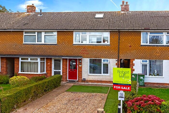3 Bedroom Terraced House For Sale In Monks Walk, Upper Beeding, Steyning, BN44