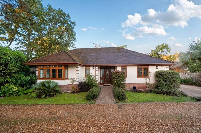 3 Bedroom Bungalow For Sale In Oakwood Close, Ashley Heath, Ringwood, BH24