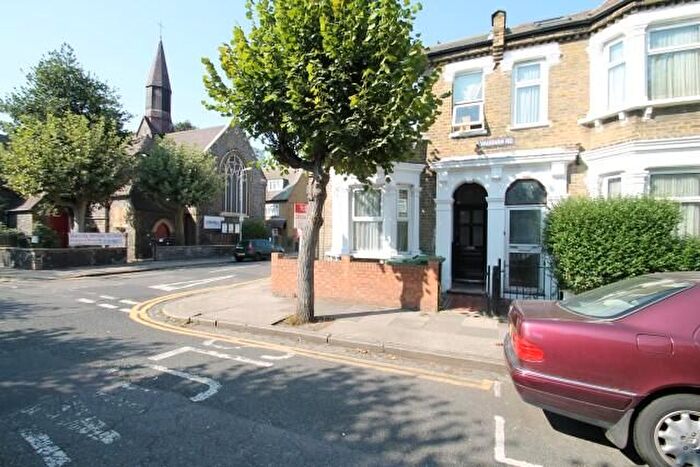 2 Bedroom Property For Sale In Vaughan Road, London, E15