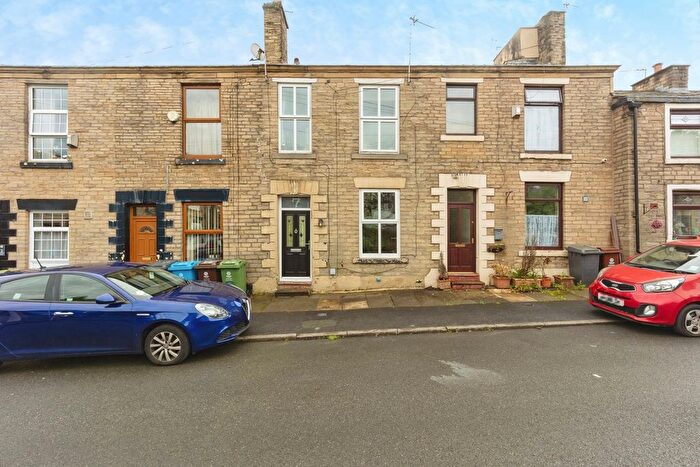 3 Bedroom Terraced House For Sale In Woodend Street, Oldham, Lancashire, OL4