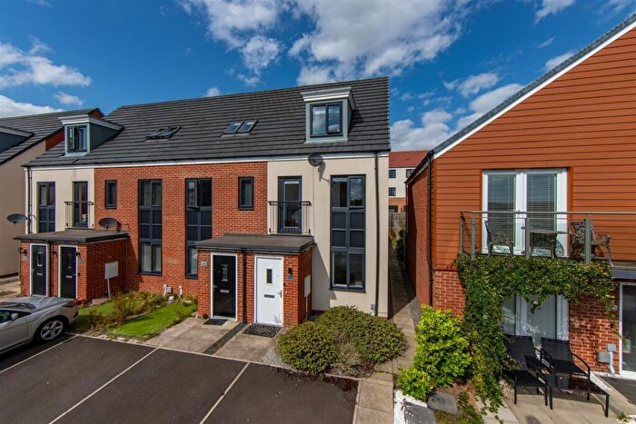 3 Bedroom Mews To Rent In Elmwood Park Mews, Newcastle Upon Tyne, NE13